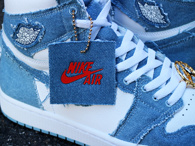 WMNS AIR JORDAN 1 RETRO HI OG WHITE/BOARDER BLUE - 04