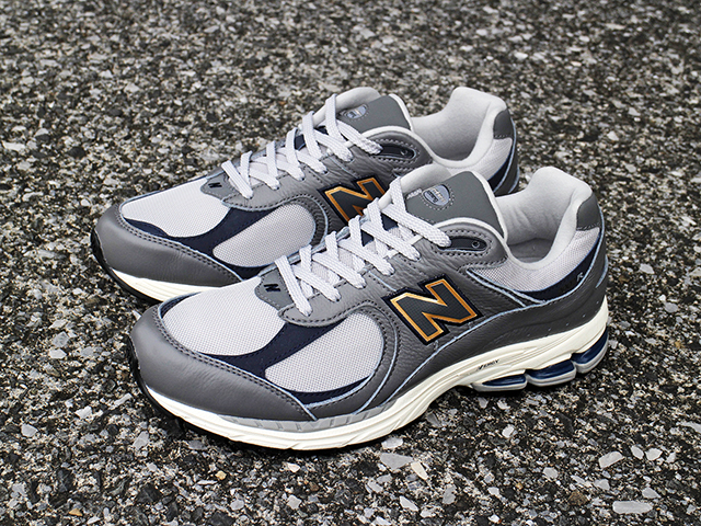 NEW BALANCE M2002R HP GRAY - 01