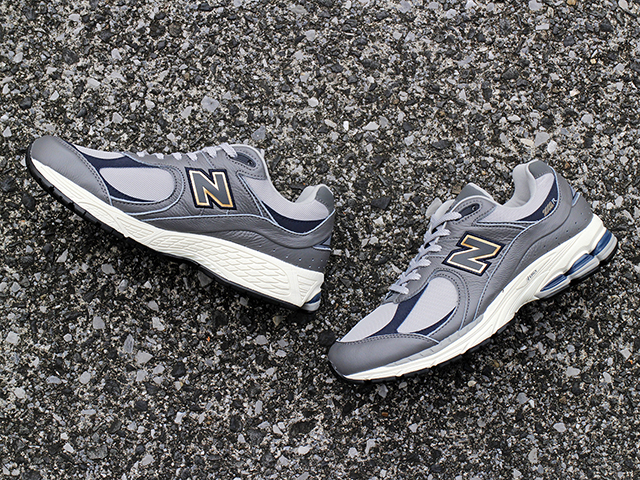 NEW BALANCE M2002R HP GRAY - 04