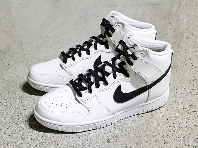 DUNK HI RETRO “WHITE/BLACK” - 01