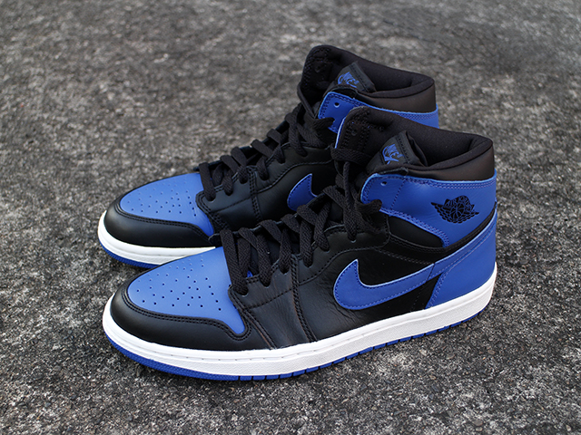 AIR JORDAN 1 RETRO 2001 ROYAL BLUE - 01