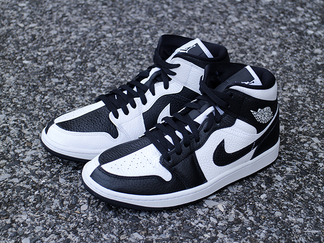 WMNS AIR JORDAN 1 MID SE “WHITE&BLACK SPLIT” - 01