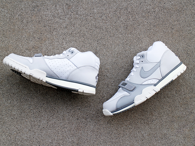 AIR TRAINER 1 “PHOTON DUST” - 05