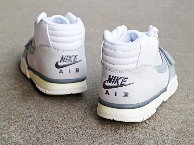 AIR TRAINER 1 “PHOTON DUST” - 04