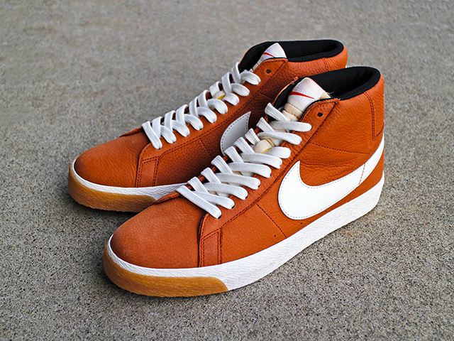 NIKE SB ORANGE LABEL SB ZOOM BLAZER MID ISO “DARK RUSSET” - 01